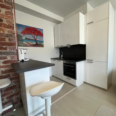 Апартаменты Stylish One-bedroom Near Centrum