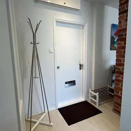 Stylish One-bedroom Near Centrum Апартаменты